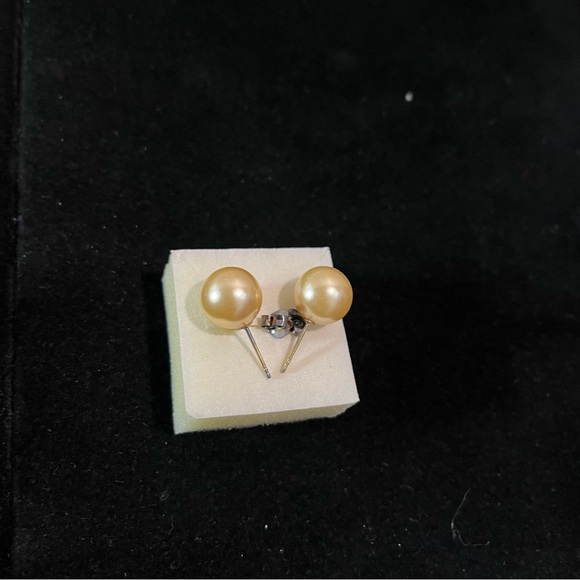 Stauer Golden Pearl  Earrings 12mm - Picture 6 of 8